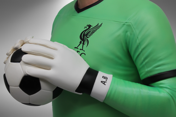 Alisson 2024 goalkeeper gloves
